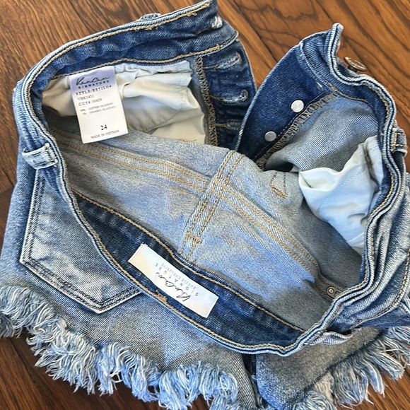 KanCan Jean shorts - Picture 3 of 3